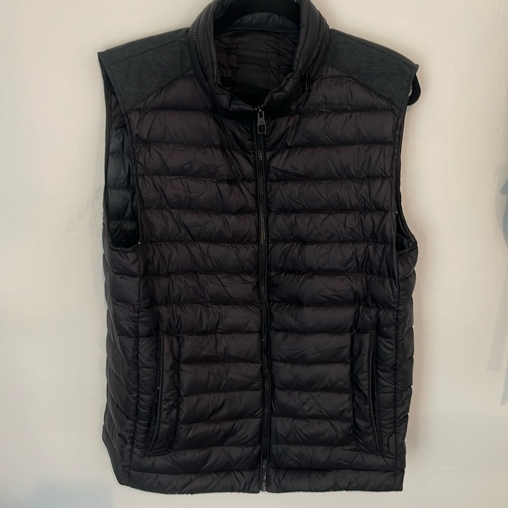 Tumi Men’s Packable Vest Medium